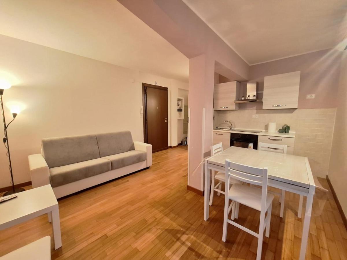 Tiburtina Apartment *